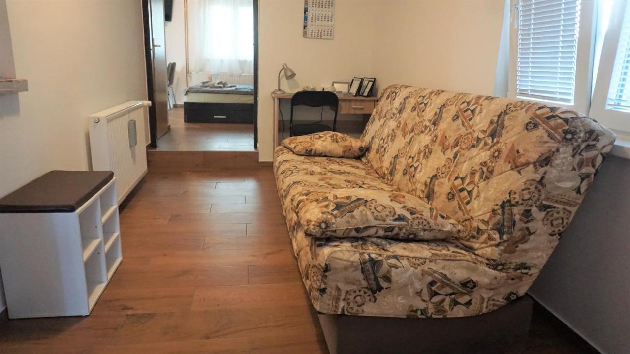 Studio Apartman "Djed" Hrvatska Kostajnica Eksteriør bilde