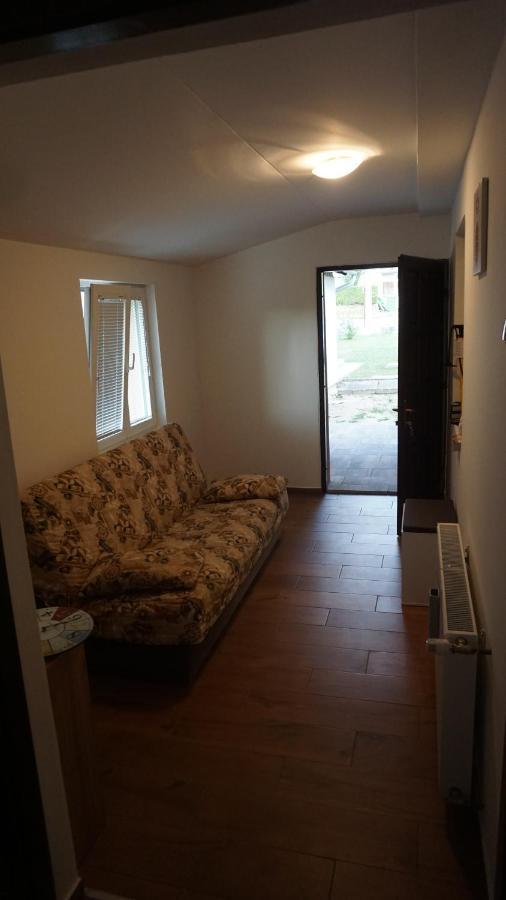 Studio Apartman "Djed" Hrvatska Kostajnica Eksteriør bilde